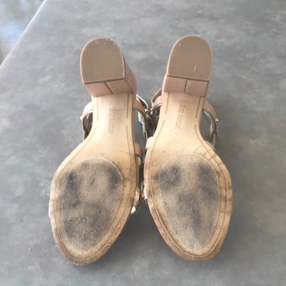 (2* for $30) Nude and gold colour sandal by Enzo Angiolini size 6 1/2 - Picture 7 of 8